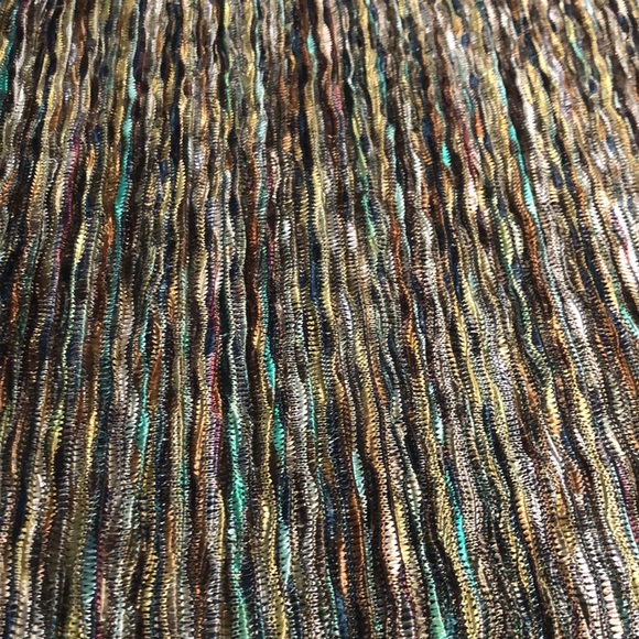 Dana Hebert infinity scarf - just gorgeous - Picture 4 of 7